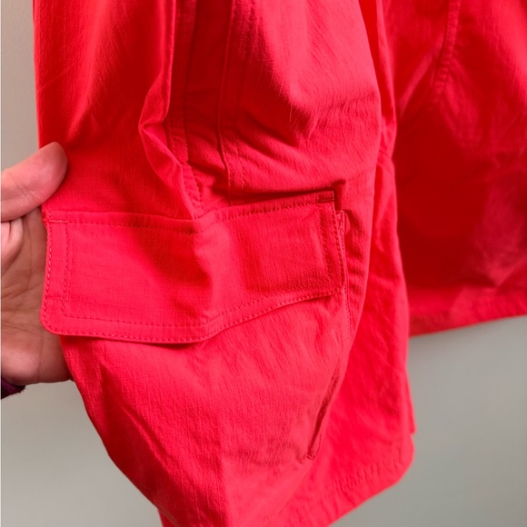 Duluth Trading Co Red Shortalls (Overalls) - Picture 4 of 9